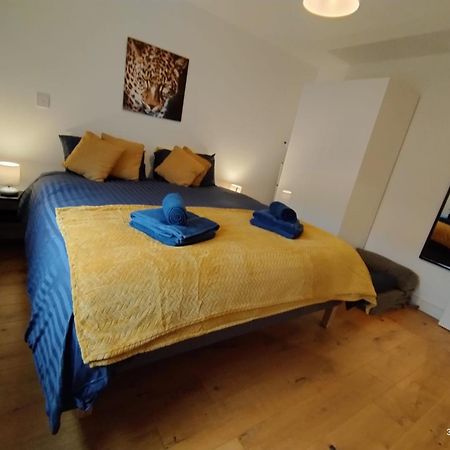 Lovely 1 Bedroom Apartment In South East Лондон Екстериор снимка