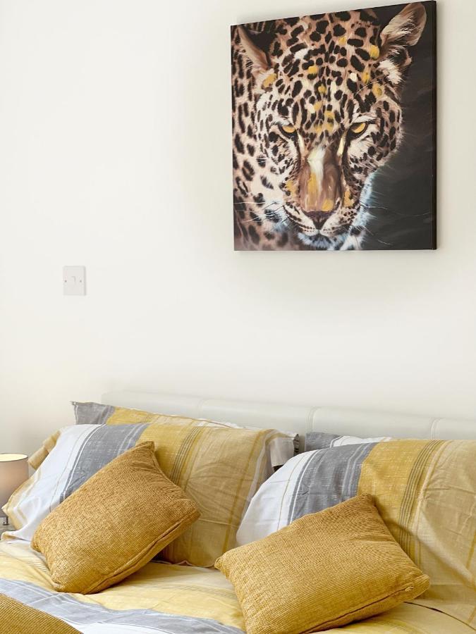 Lovely 1 Bedroom Apartment In South East Лондон Екстериор снимка