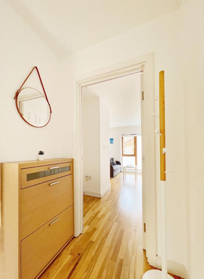 Lovely 1 Bedroom Apartment In South East Лондон Екстериор снимка