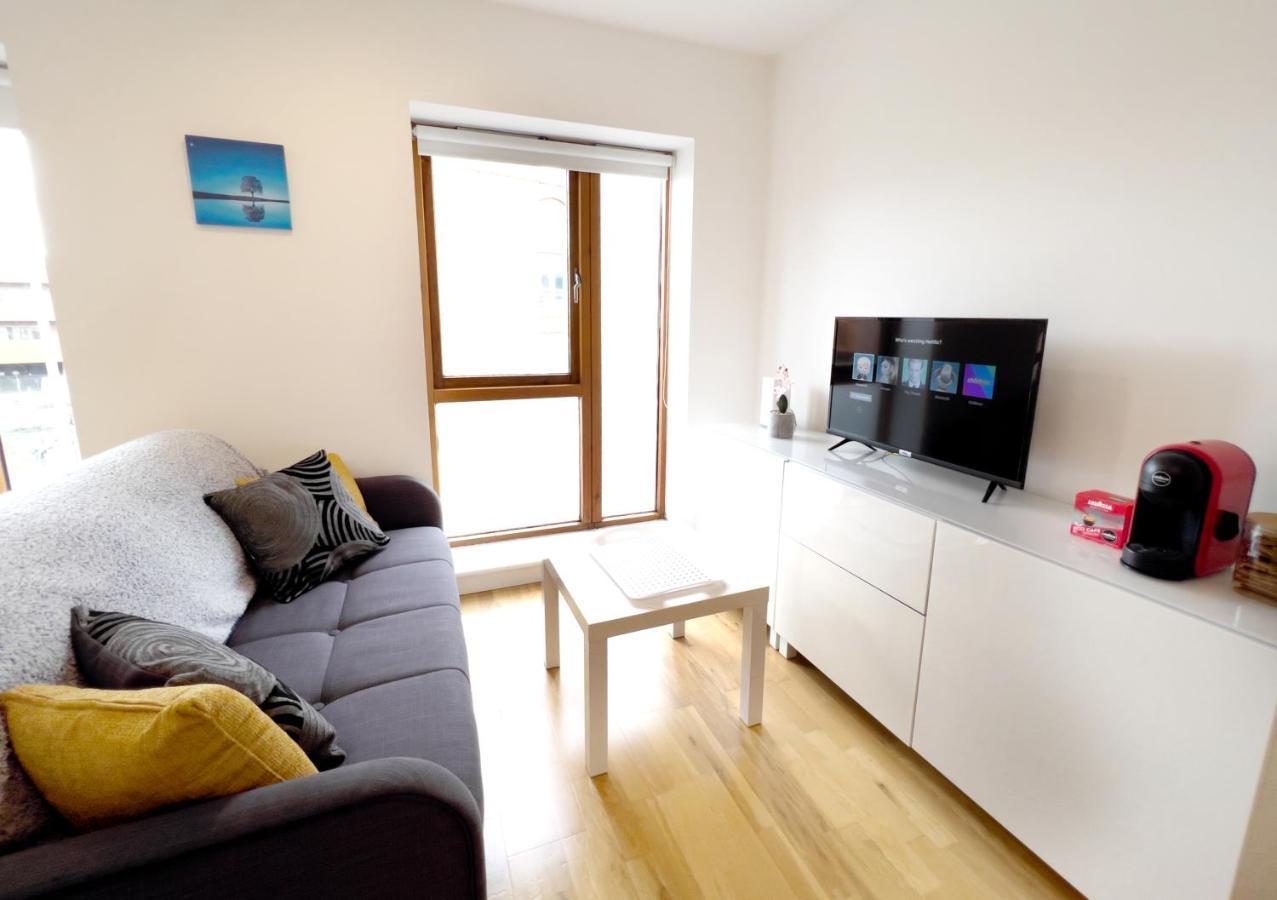 Lovely 1 Bedroom Apartment In South East Лондон Екстериор снимка