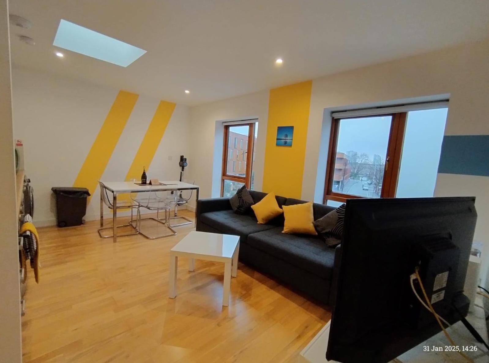 Lovely 1 Bedroom Apartment In South East Лондон Екстериор снимка